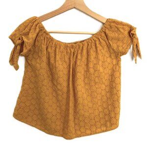 Universal Thread Women's Crop Top Eyelet Lace Shirt Size XS Gold Color